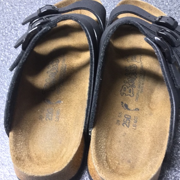 Birki’s Birkenstock 3 Strap Black Sandals - Picture 3 of 11